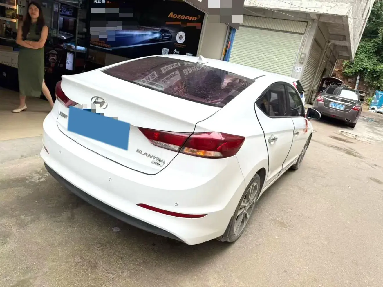 2016 HYUNDAI ELANTRA thumbnail 3