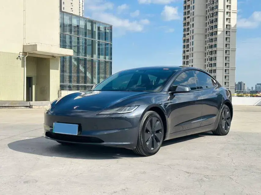 2023 Tesla Model 3 BEV 60KWH
