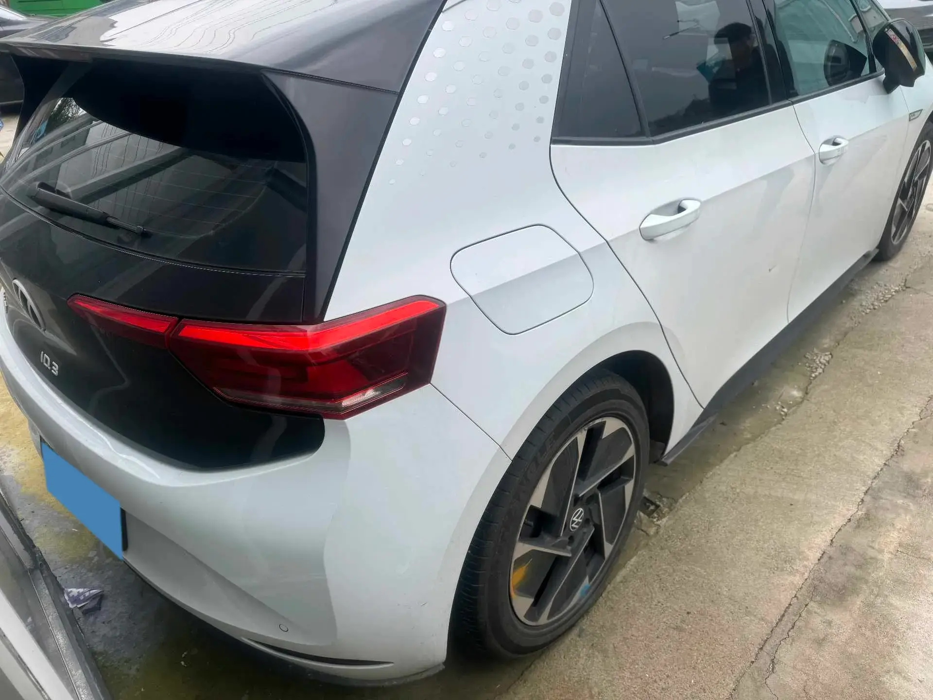 2022 VOLKSWAGEN ID.3 thumbnail 2