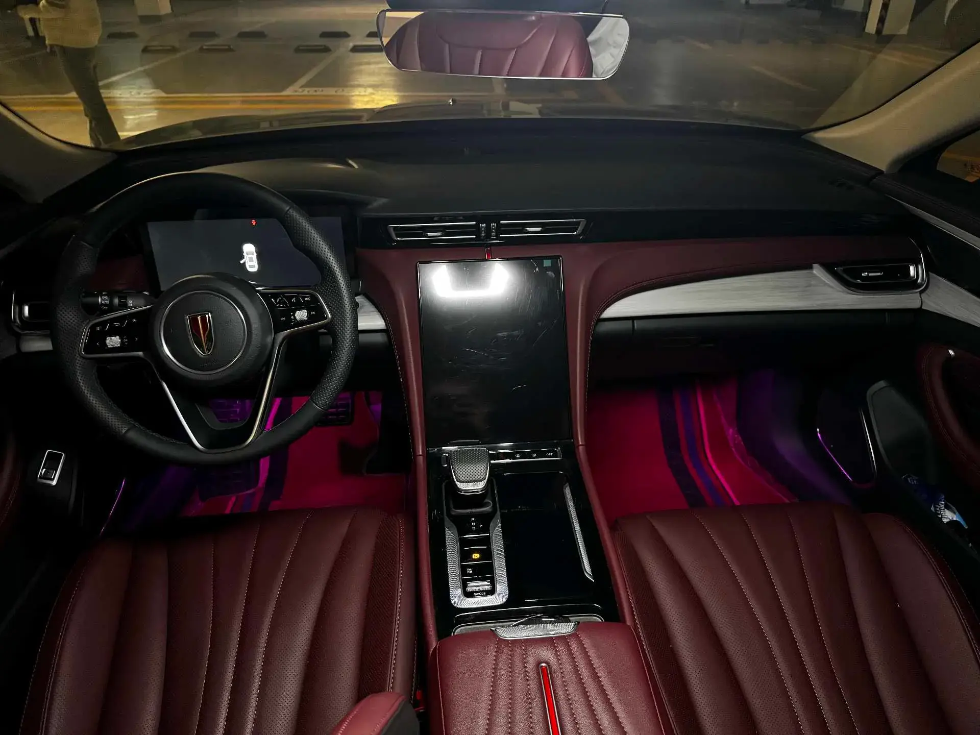 2025 HONGQI H5 thumbnail 2