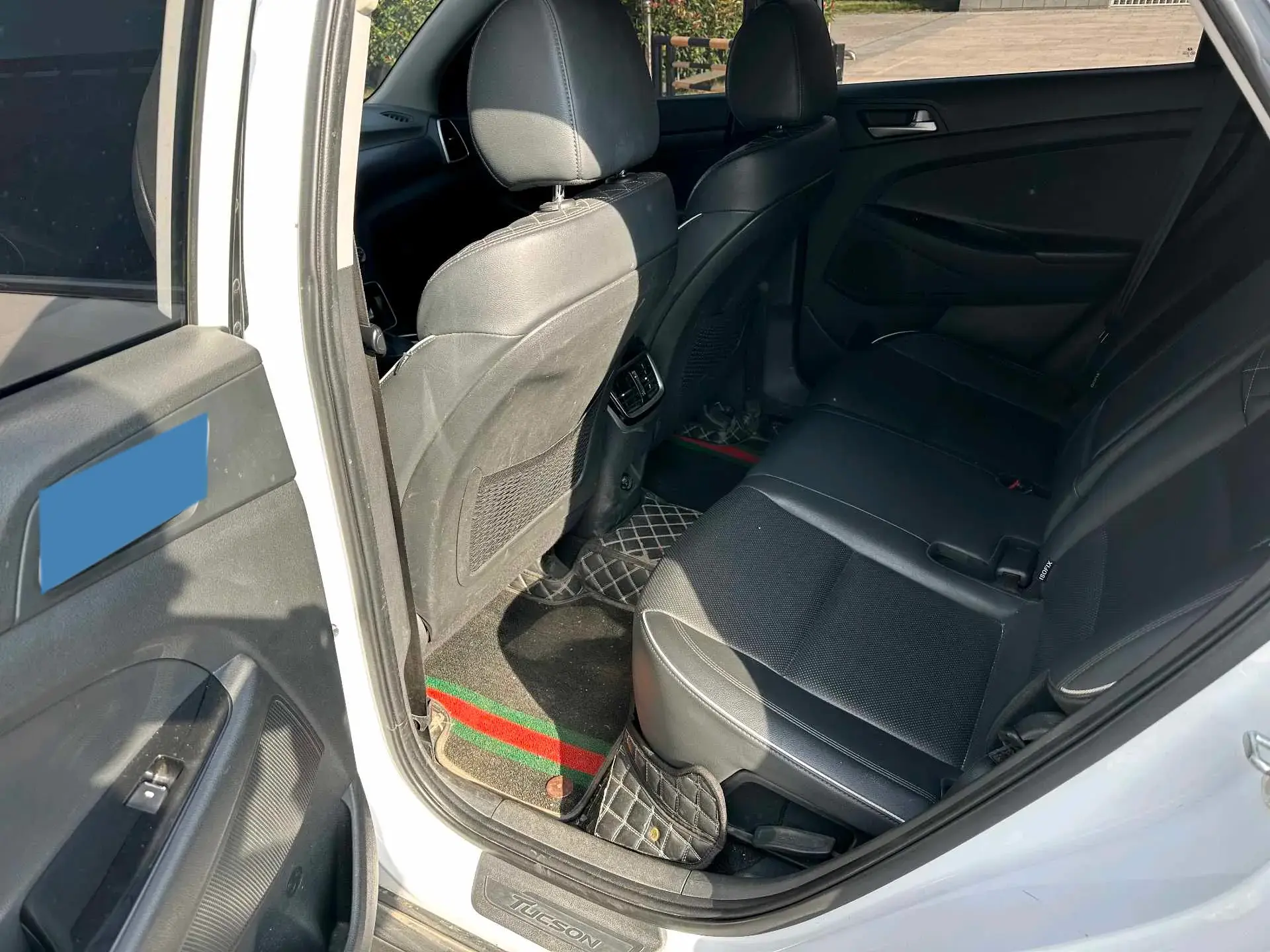 2020 HYUNDAI TUCSON thumbnail 4