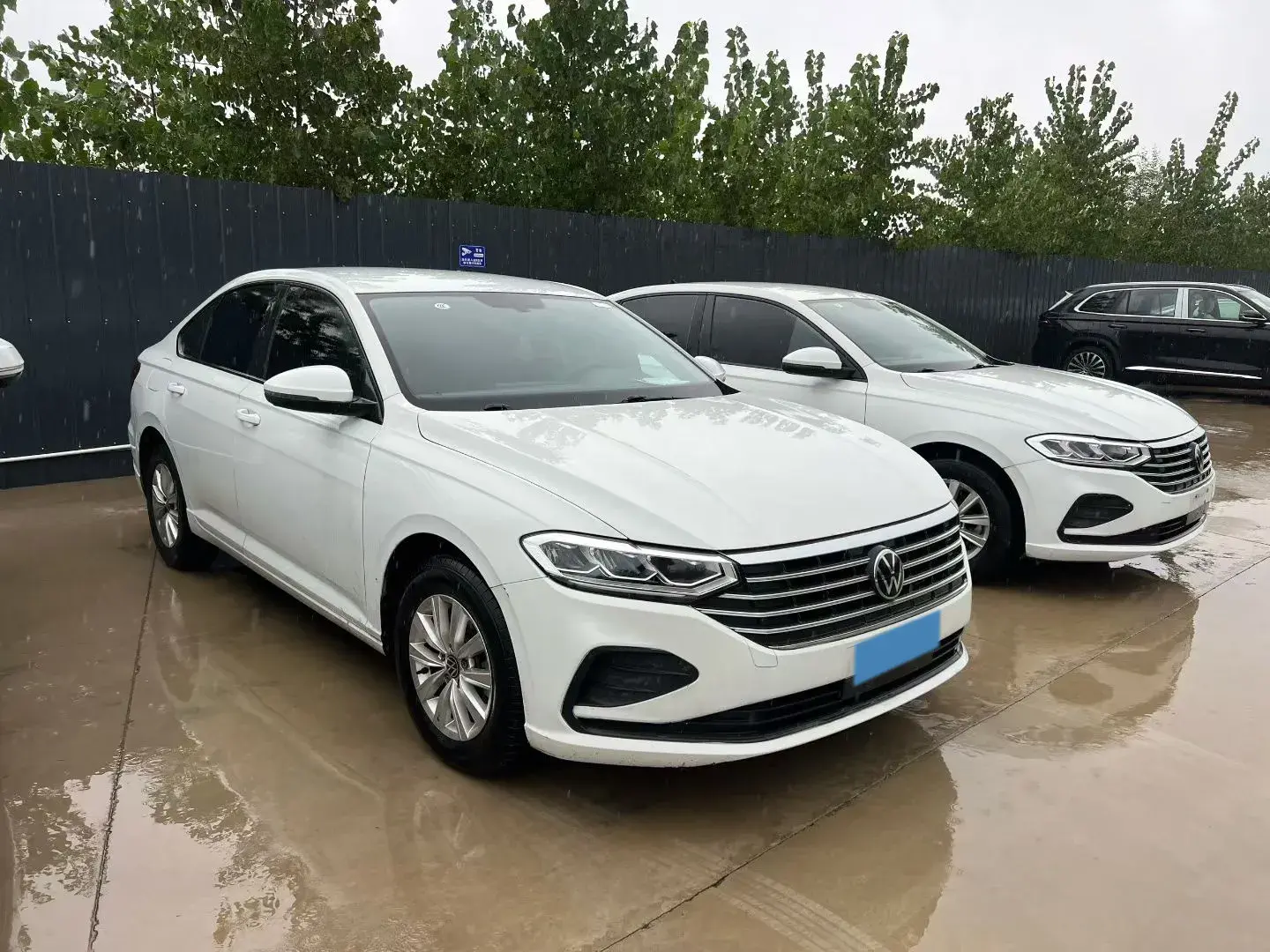 2023 VOLKSWAGEN LAVIDA thumbnail 2