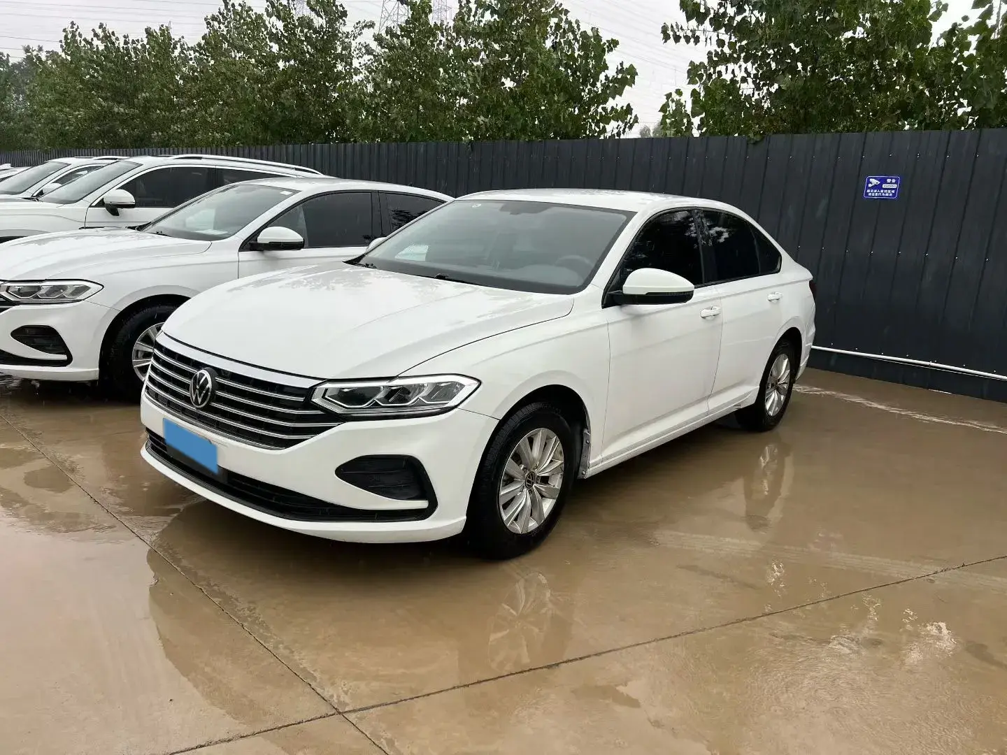 2023 VOLKSWAGEN LAVIDA view 1