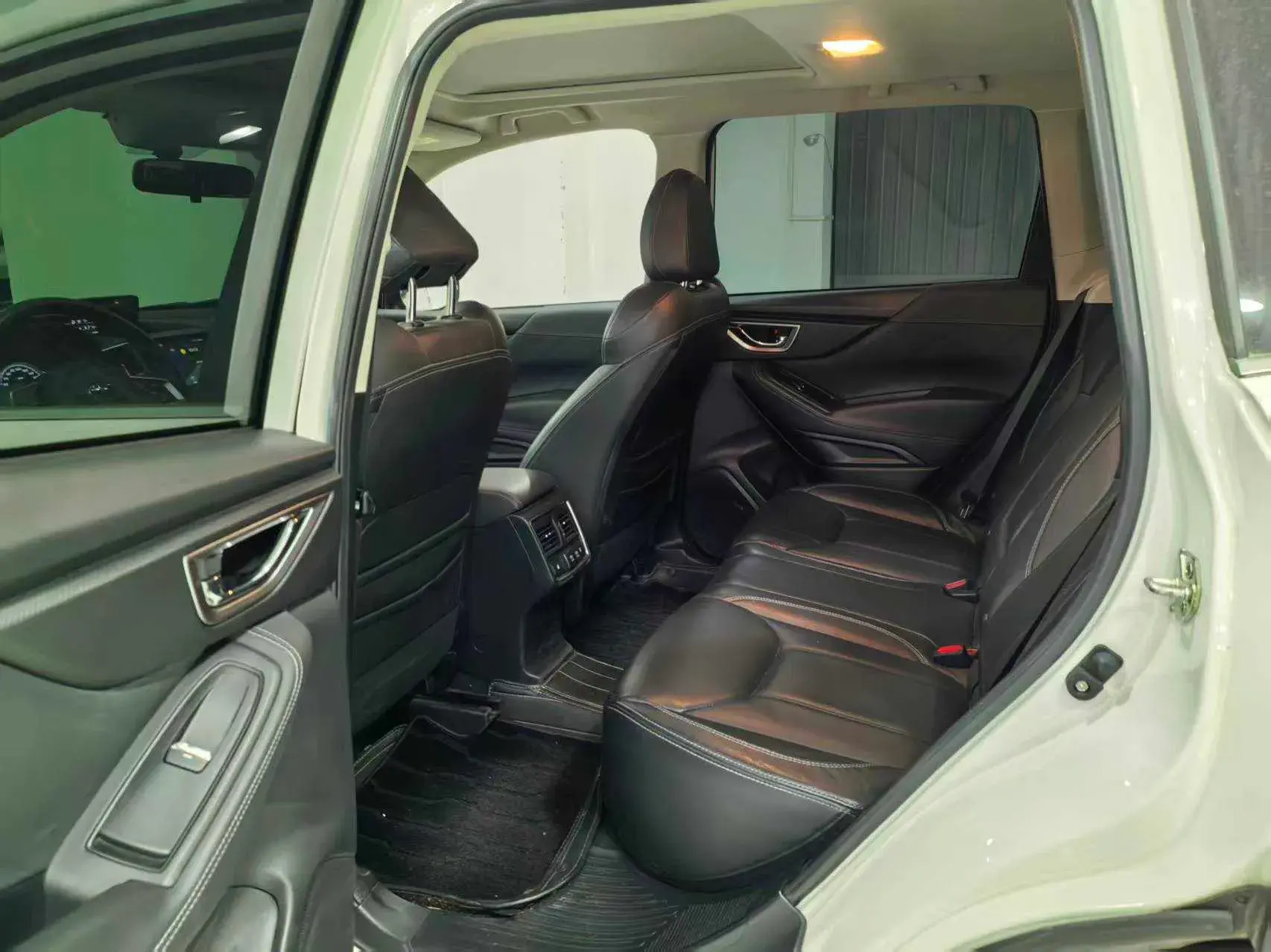 2021 SUBARU FORESTER thumbnail 4