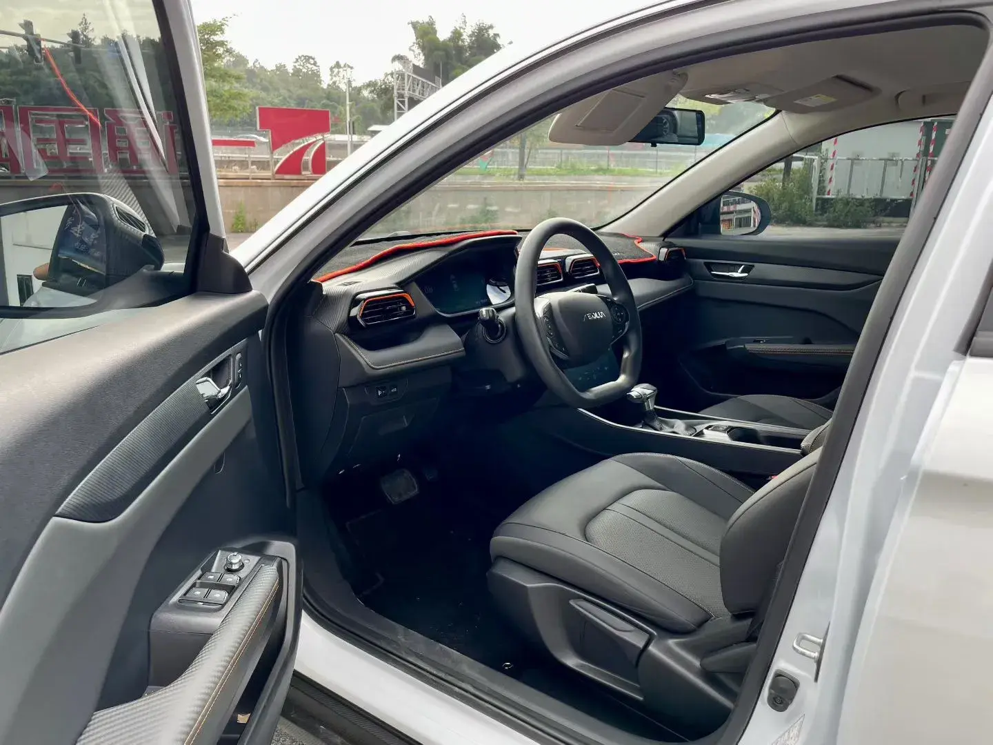 2024 DONGFENG AEOLUS thumbnail 3