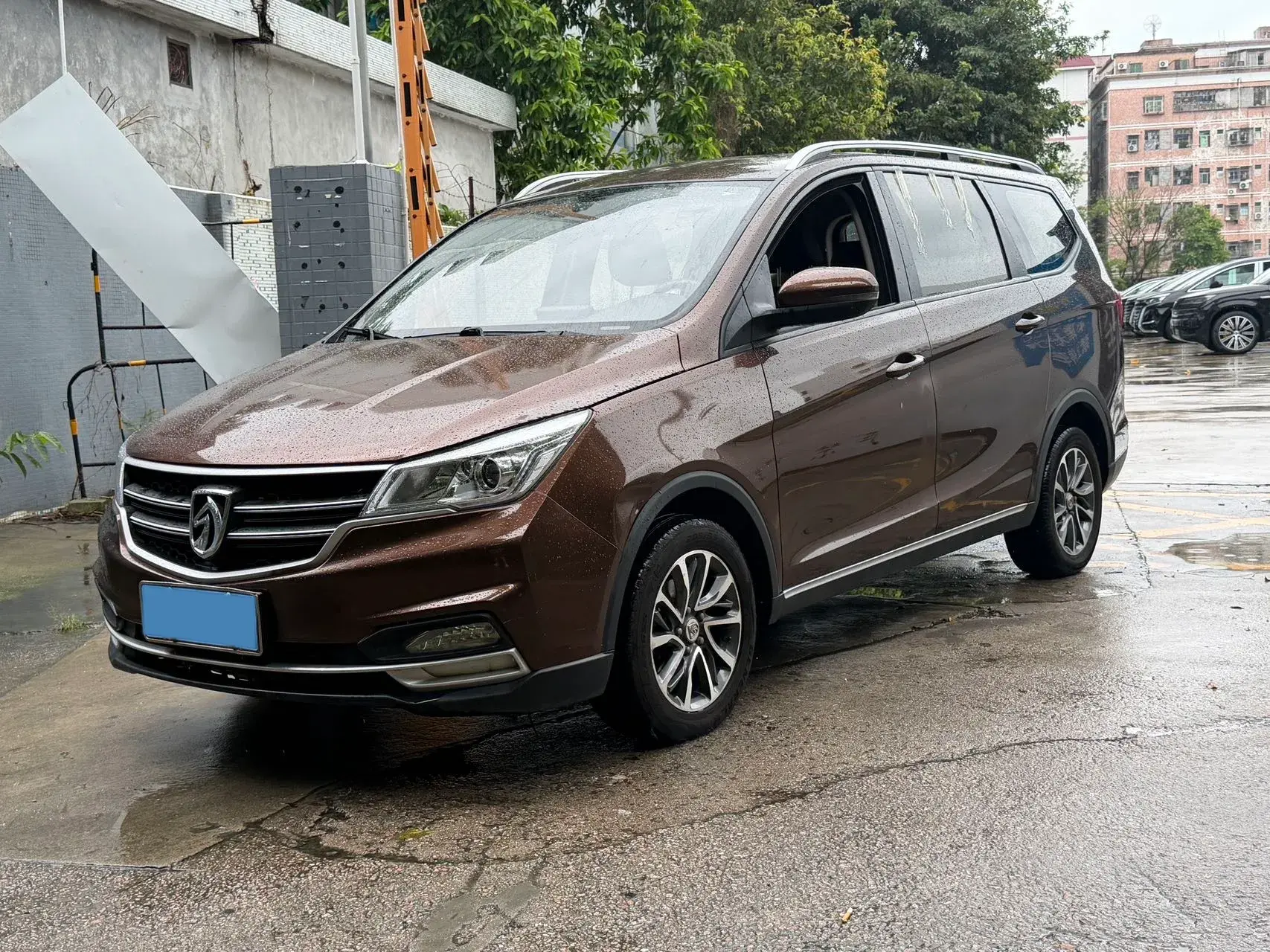 2019 BAOJUN 730 view 1