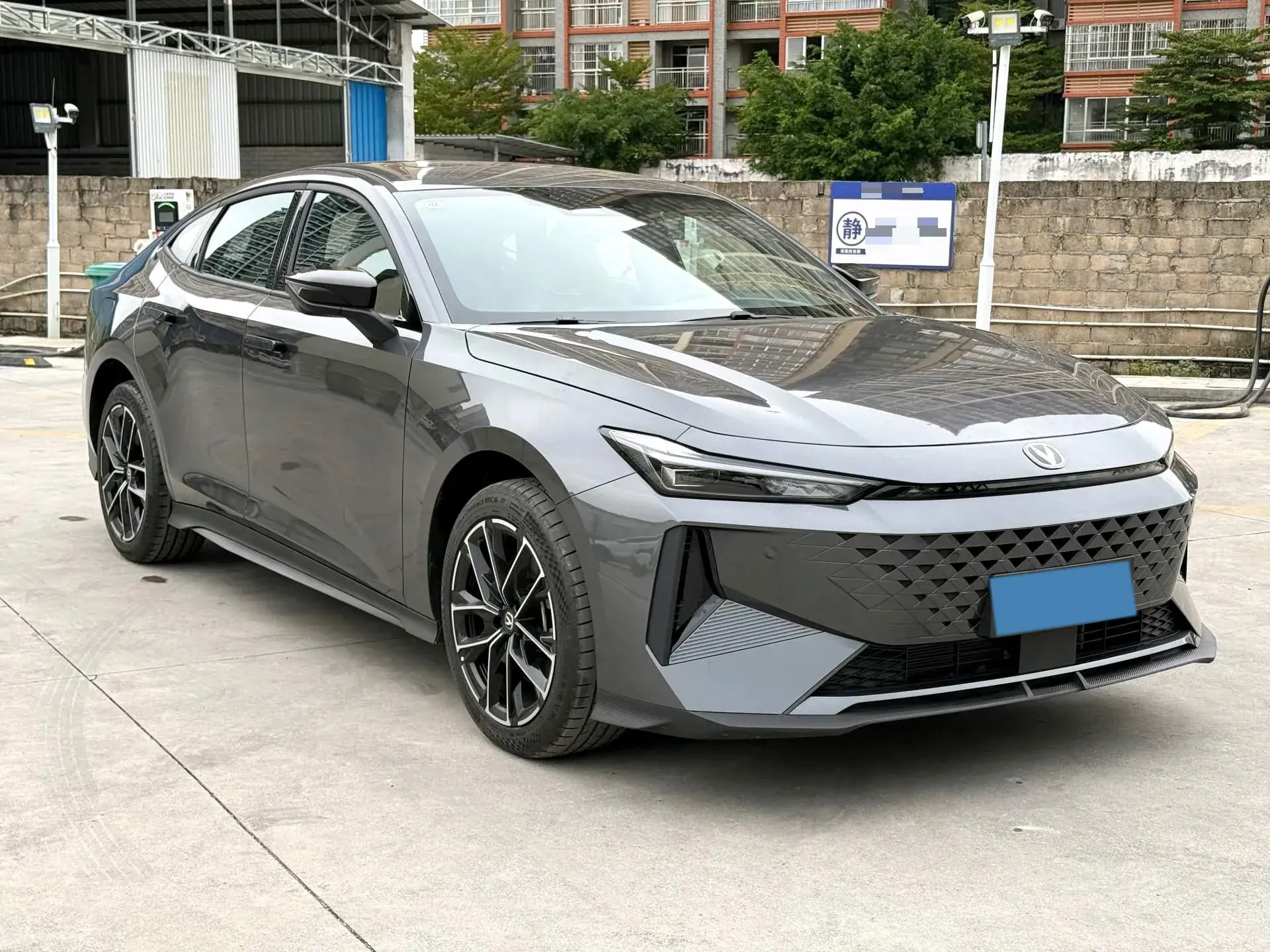 2024 CHANGAN UNI-V thumbnail 3