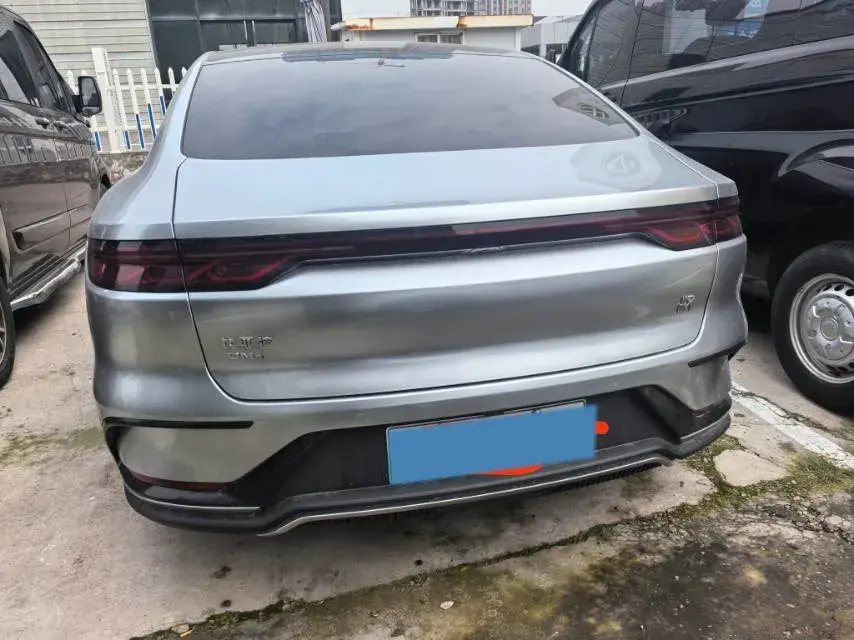 2022 BYD HAN thumbnail 4