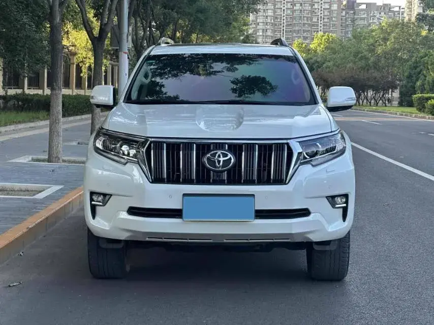 2019 TOYOTA LAND thumbnail 2