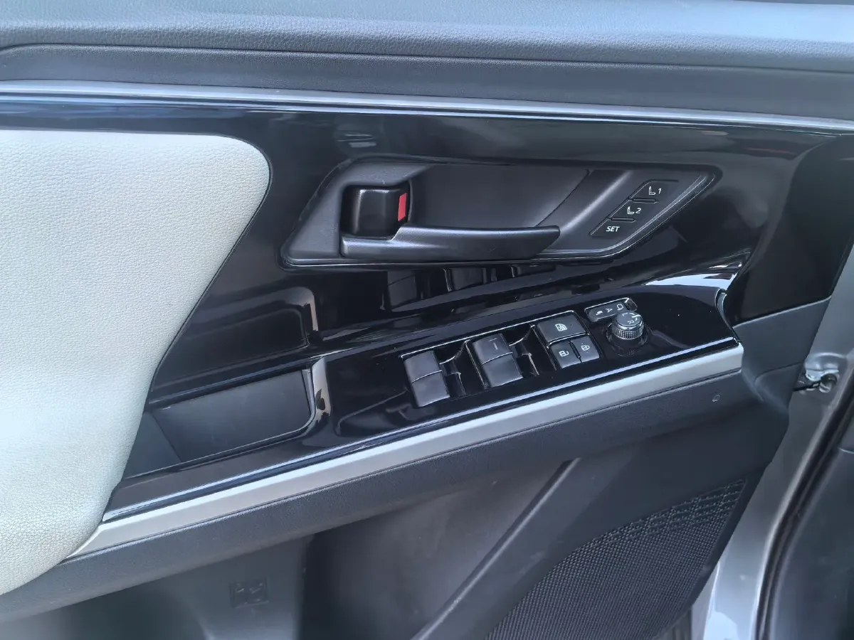 2022 Toyota bZ4X BEV 66.7KWH,autocango,china used car exporter,china ev exporter,chinese used car exporter,chinese used ev exporter