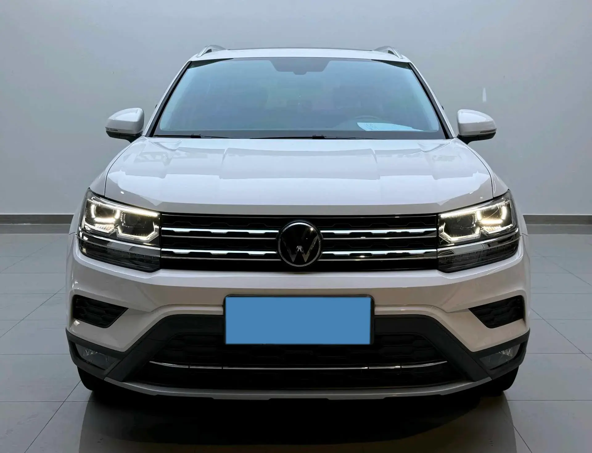 2022 VOLKSWAGEN THARU thumbnail 2