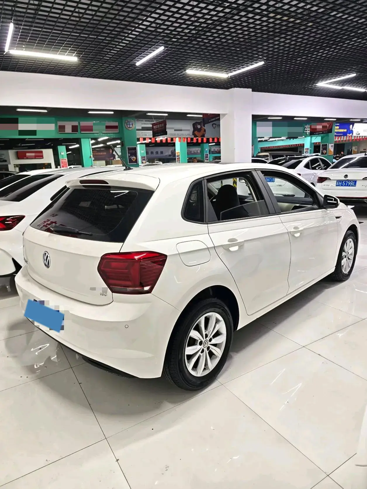 2019 VOLKSWAGEN POLO thumbnail 4