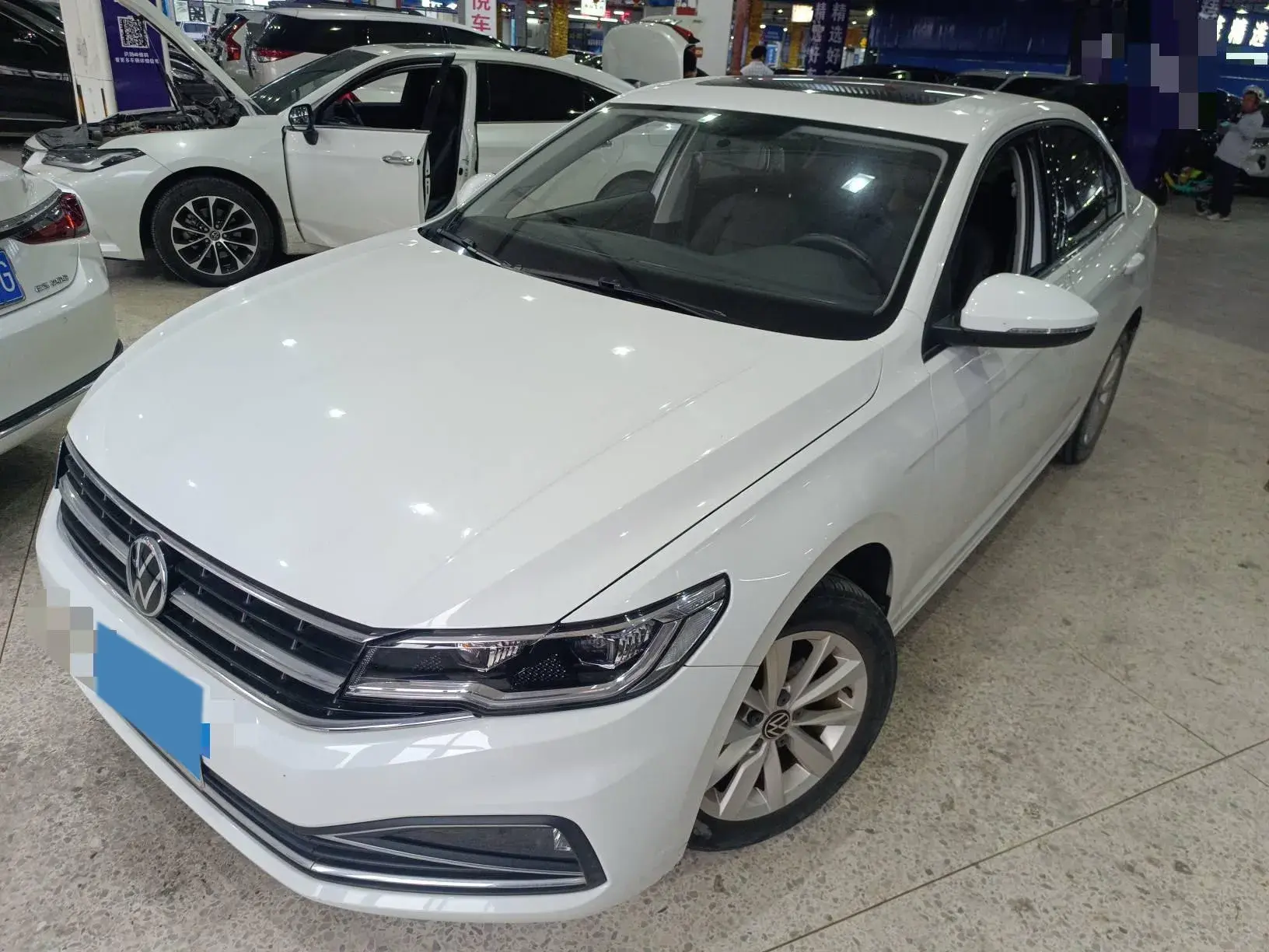 2021 VOLKSWAGEN BORA thumbnail 2