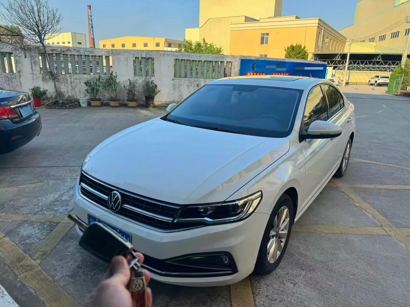 2021 VOLKSWAGEN BORA view 1