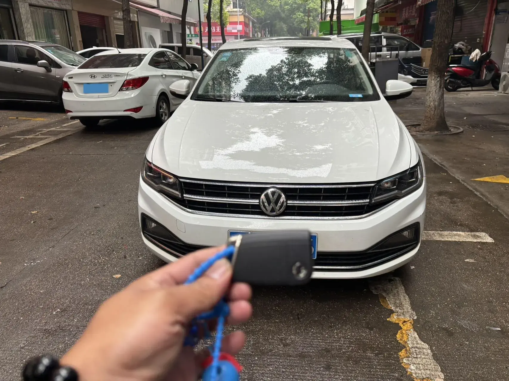 2020 VOLKSWAGEN BORA thumbnail 2