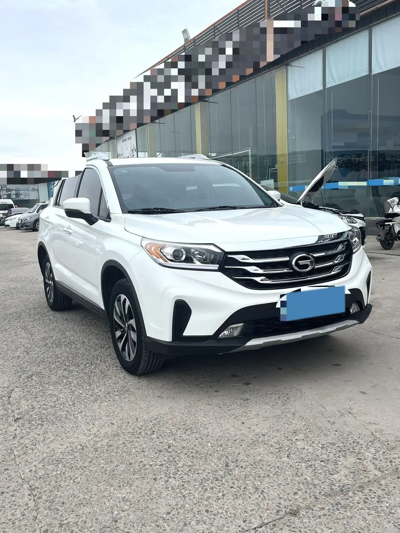 2017 GAC TRUMPCHI thumbnail 3