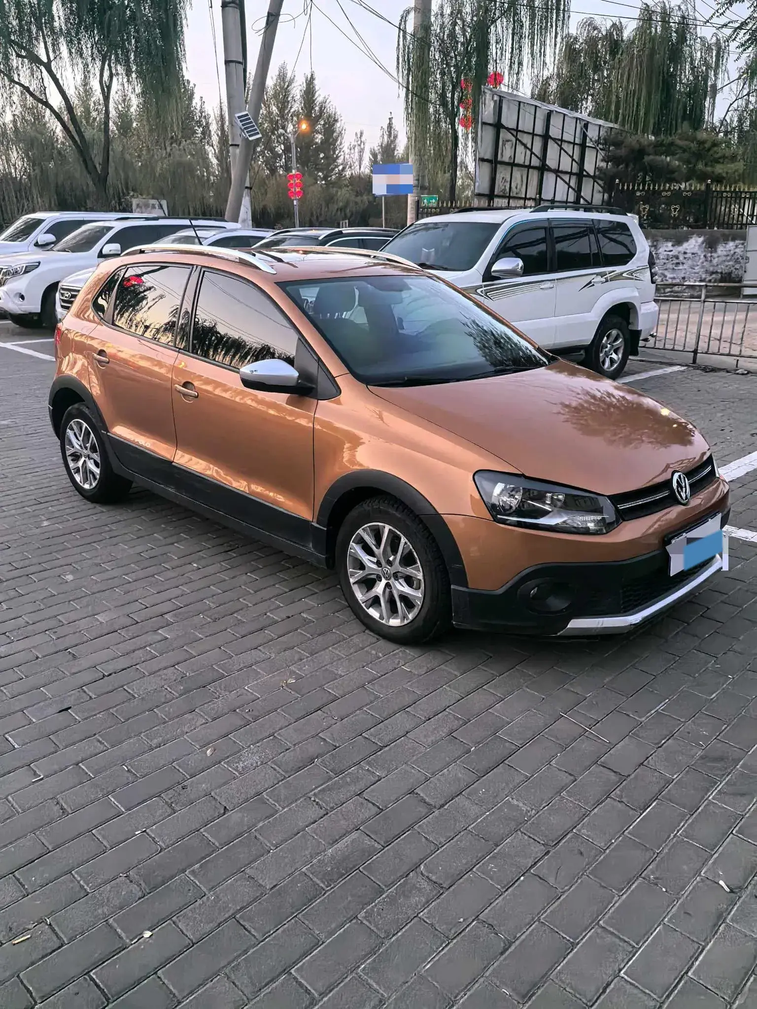 2016 VOLKSWAGEN POLO thumbnail 4