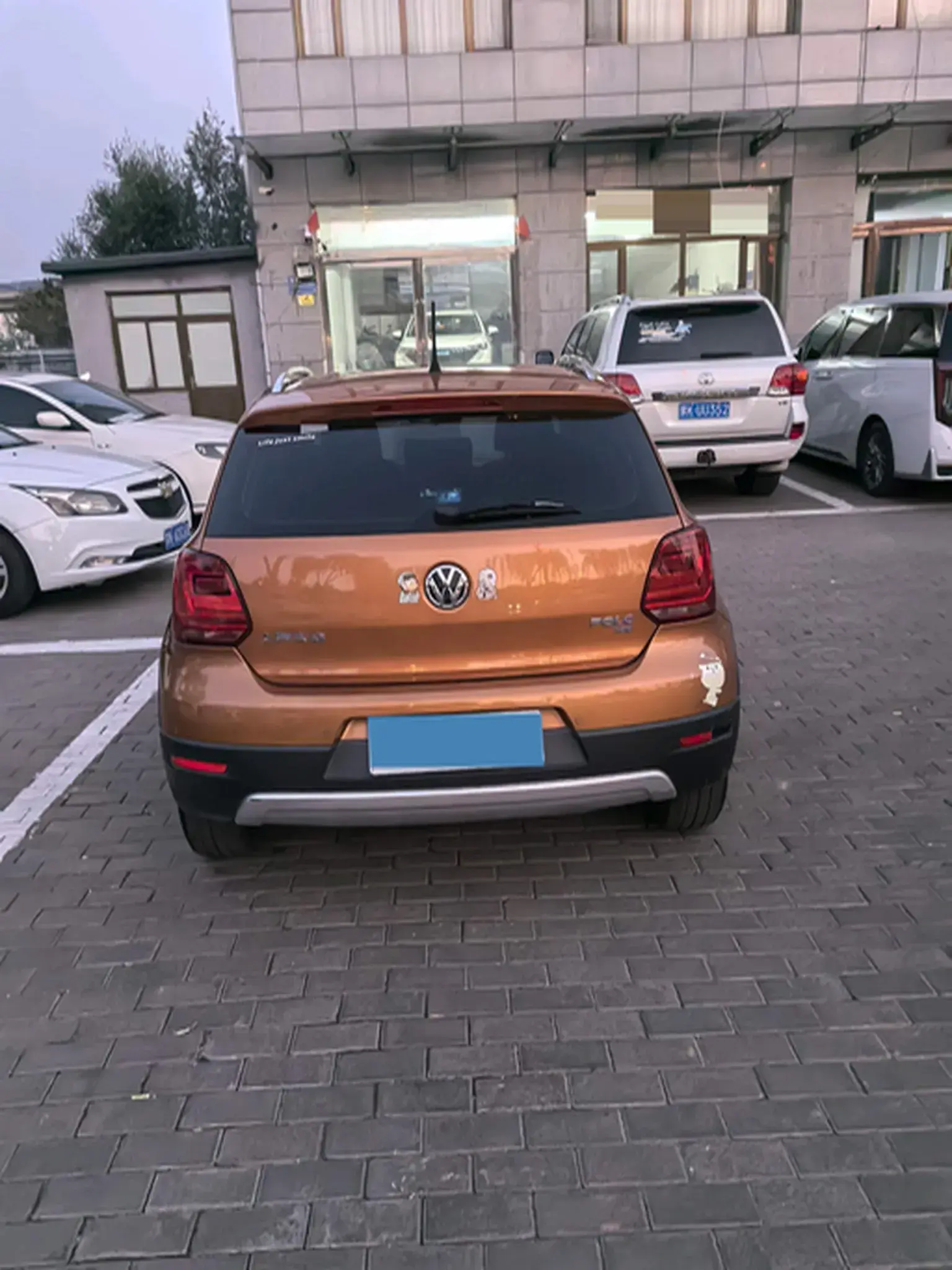 2016 VOLKSWAGEN POLO thumbnail 2