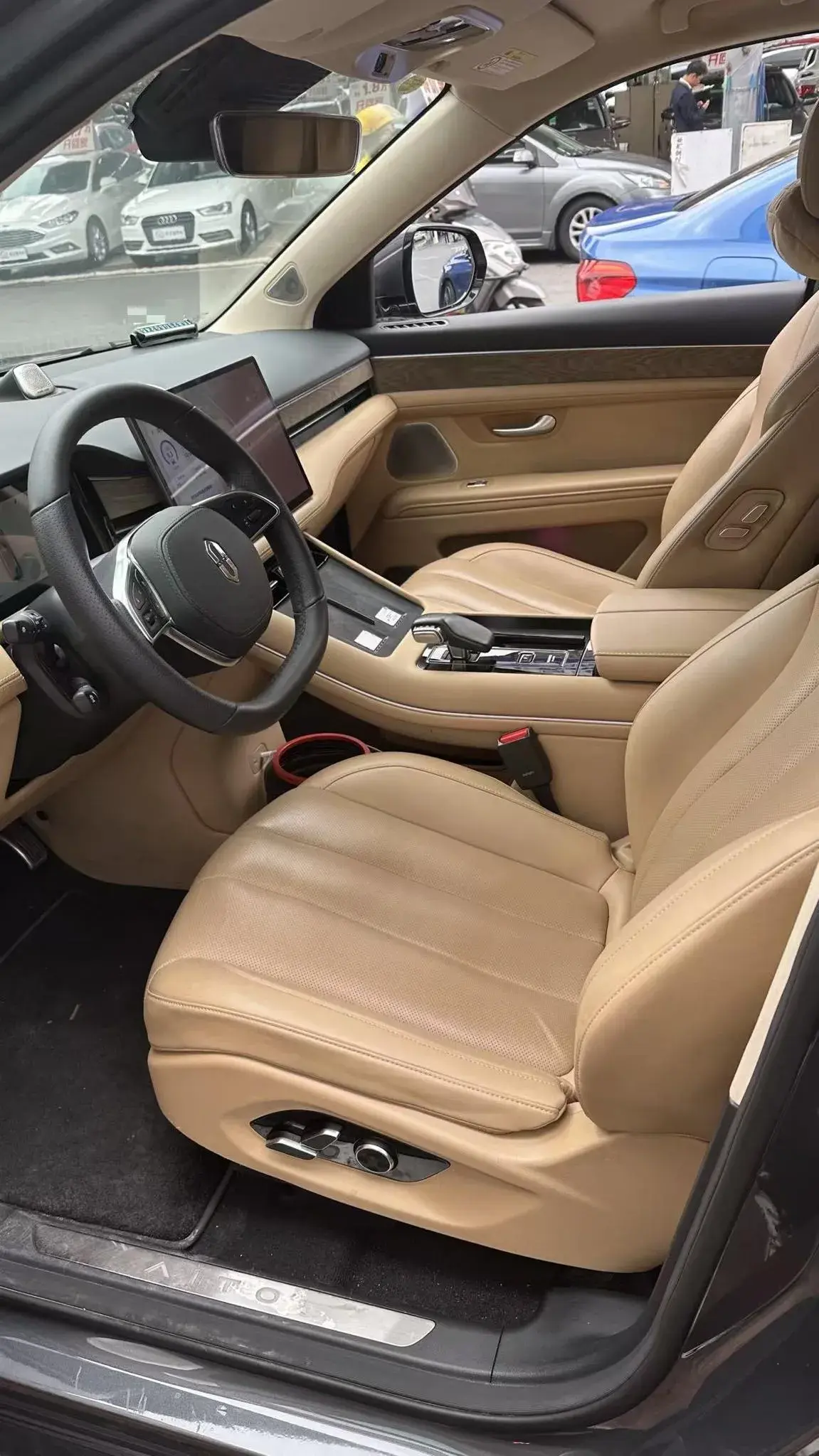 2022 AITO AITO thumbnail 3