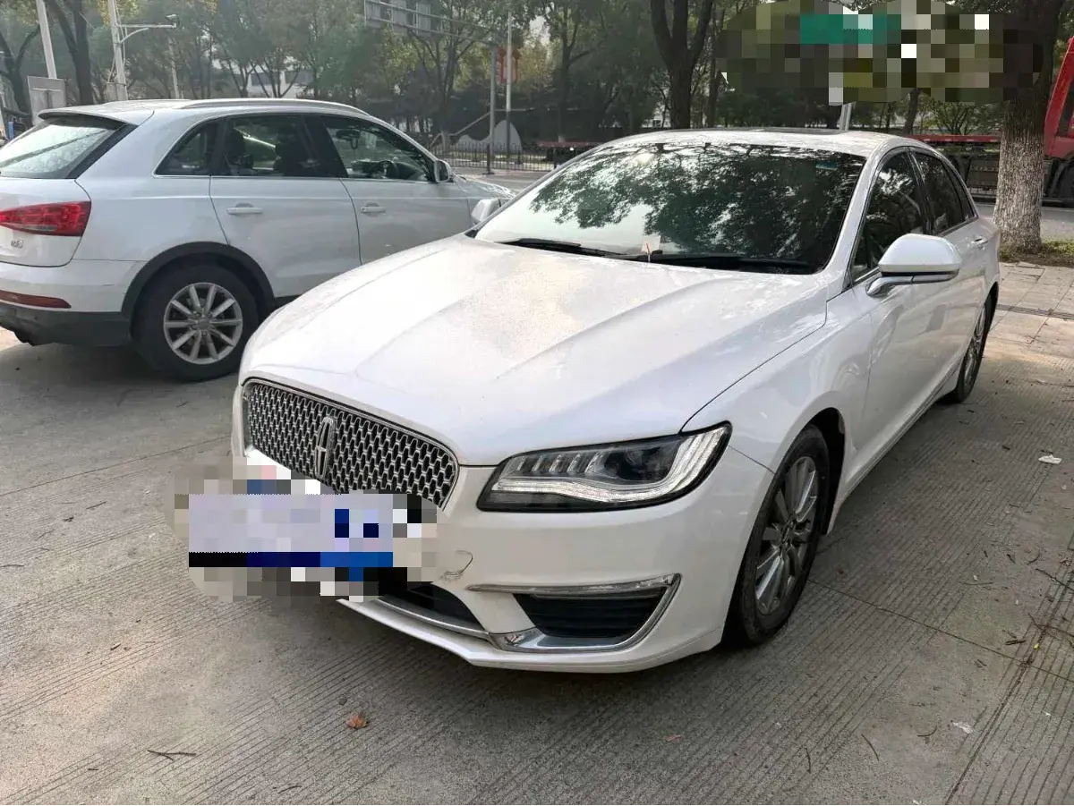 2020 LINCOLN MKZ view 1