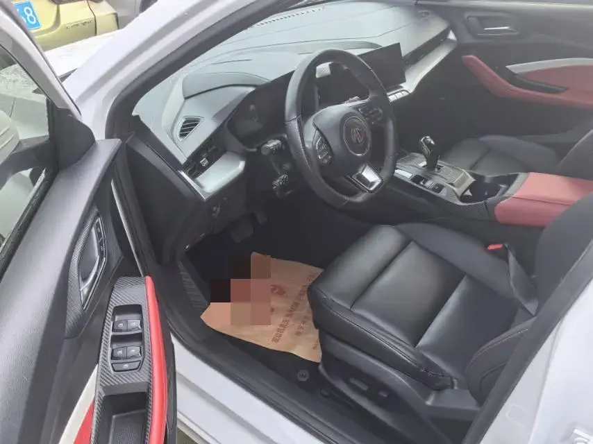 2021 MG 5 thumbnail 4