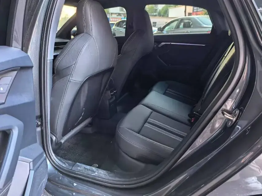 2024 AUDI A3 thumbnail 3