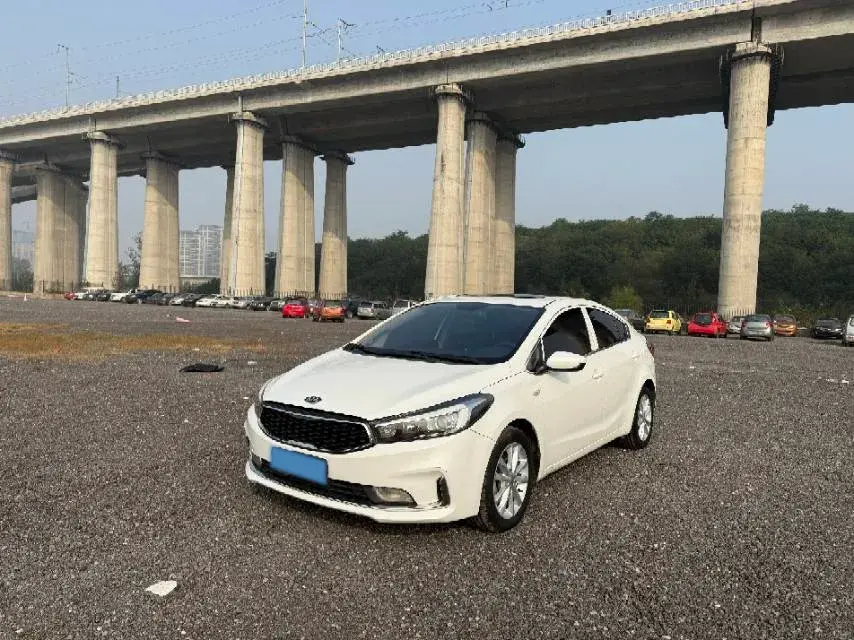 2017 KIA K3 view 1