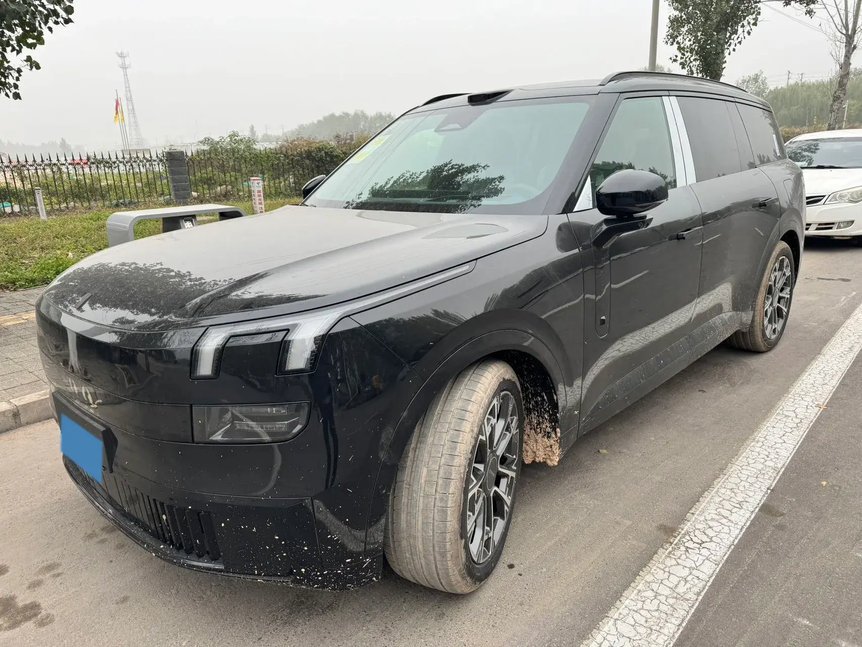 2025 LYNK&CO 900 view 1