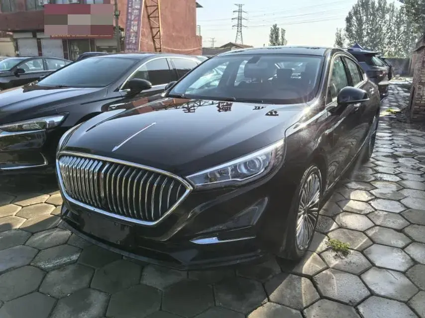 2022 HONGQI H5 view 1