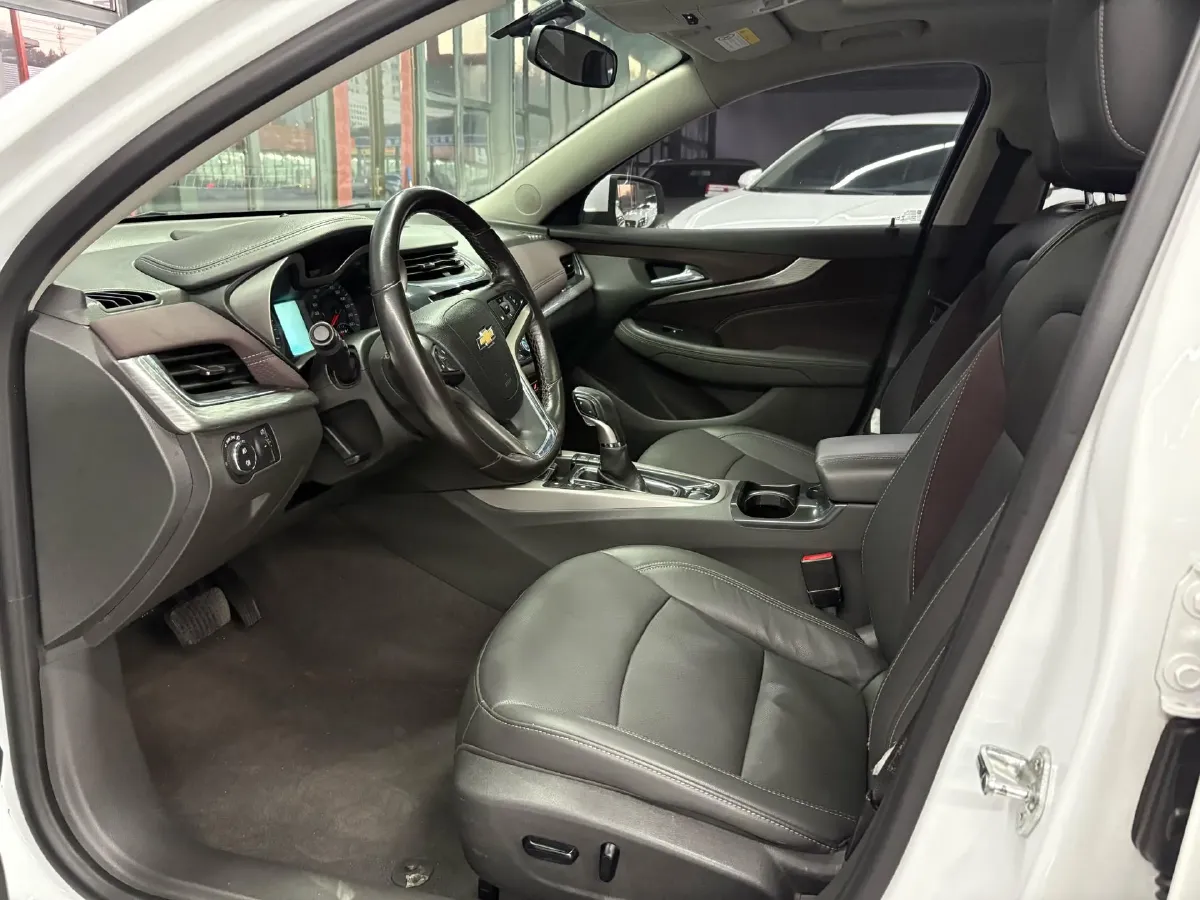 2018 Chevrolet Malibu 1.5T 170HP L4 6AT,autocango,china used car exporter,china ev exporter,chinese used car exporter,chinese used ev exporter