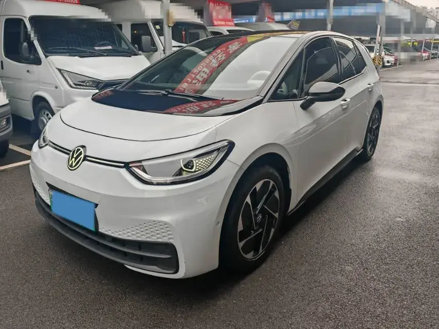 2025 VOLKSWAGEN ID.3 view 1