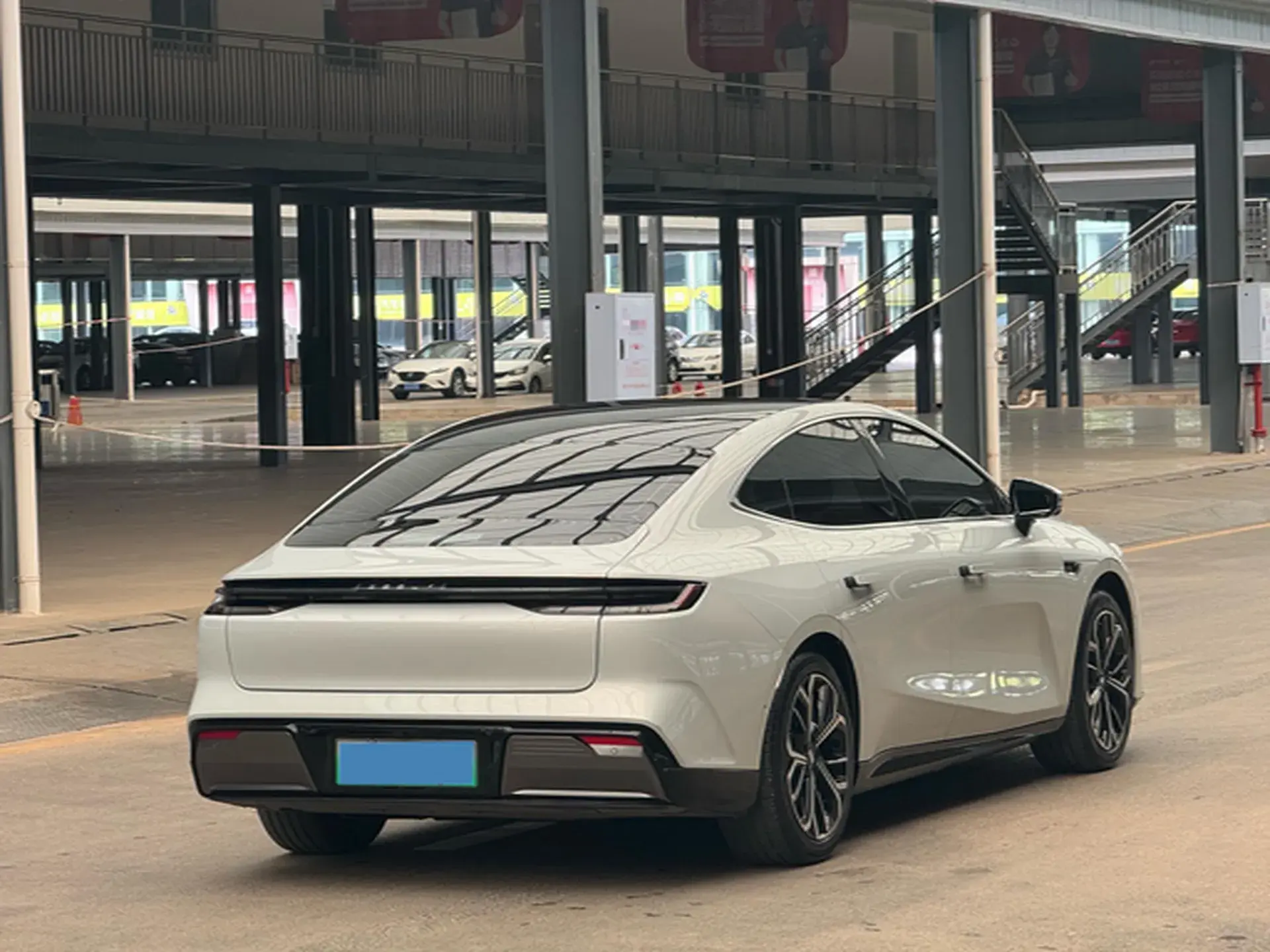 2025 GEELY GALAXY thumbnail 4