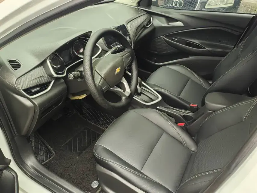 2020 CHEVROLET CAVALIER thumbnail 3