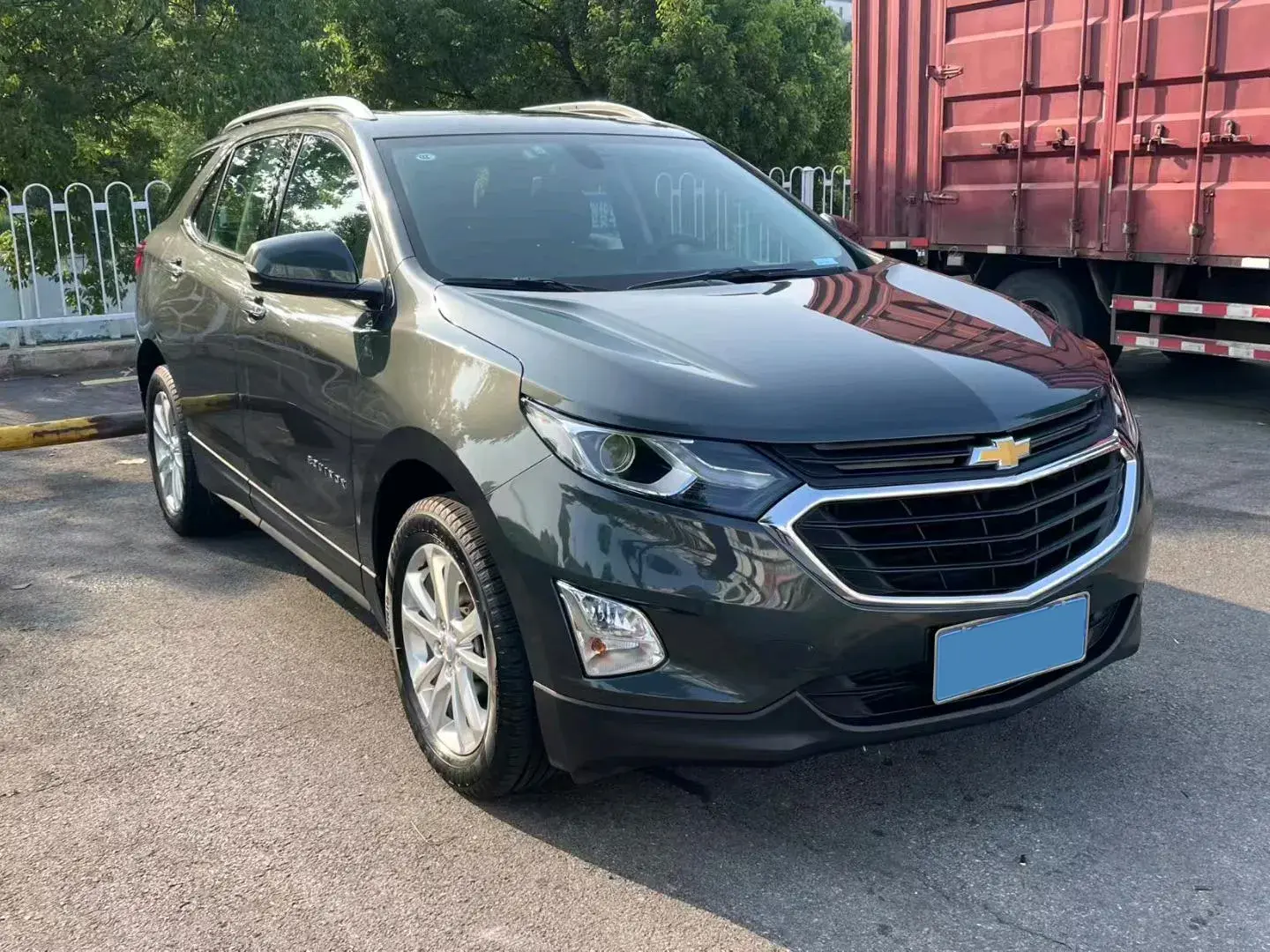 2018 CHEVROLET EQUINOX thumbnail 3