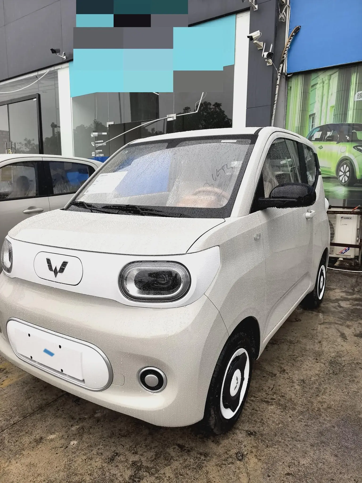 2024 WULING HONGGUANG view 1