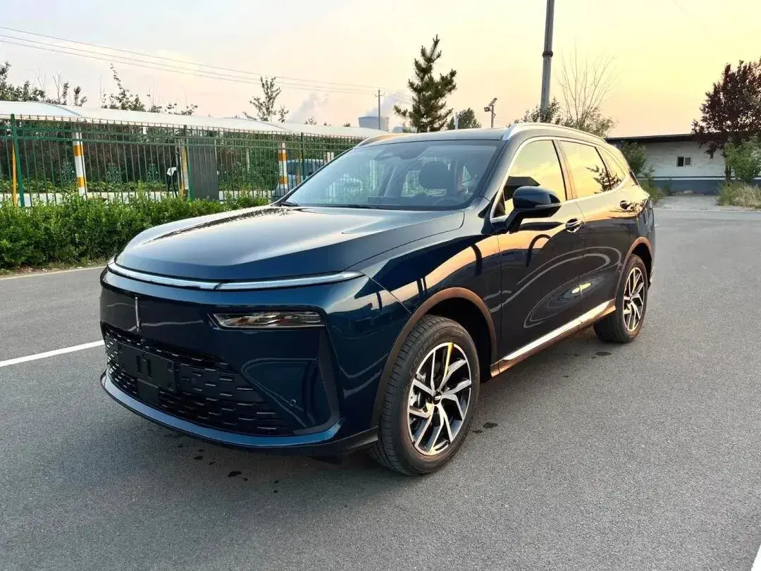 2022 WEY Latte 1.5T 156HP L4 2DHT PHEV 34KWH
