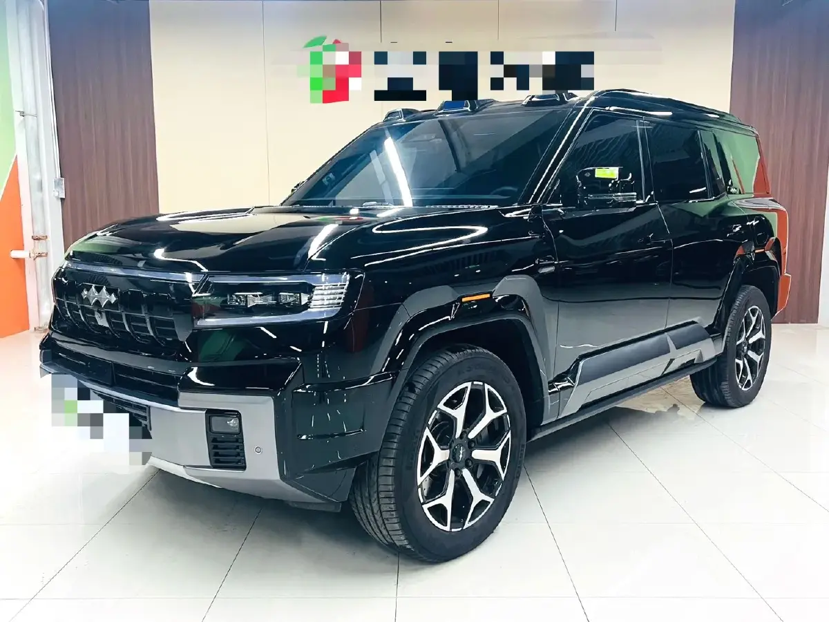 2025 FangChengBao Bao 8 2.0T 245HP L4 E-CVT PHEV 36.8KWH