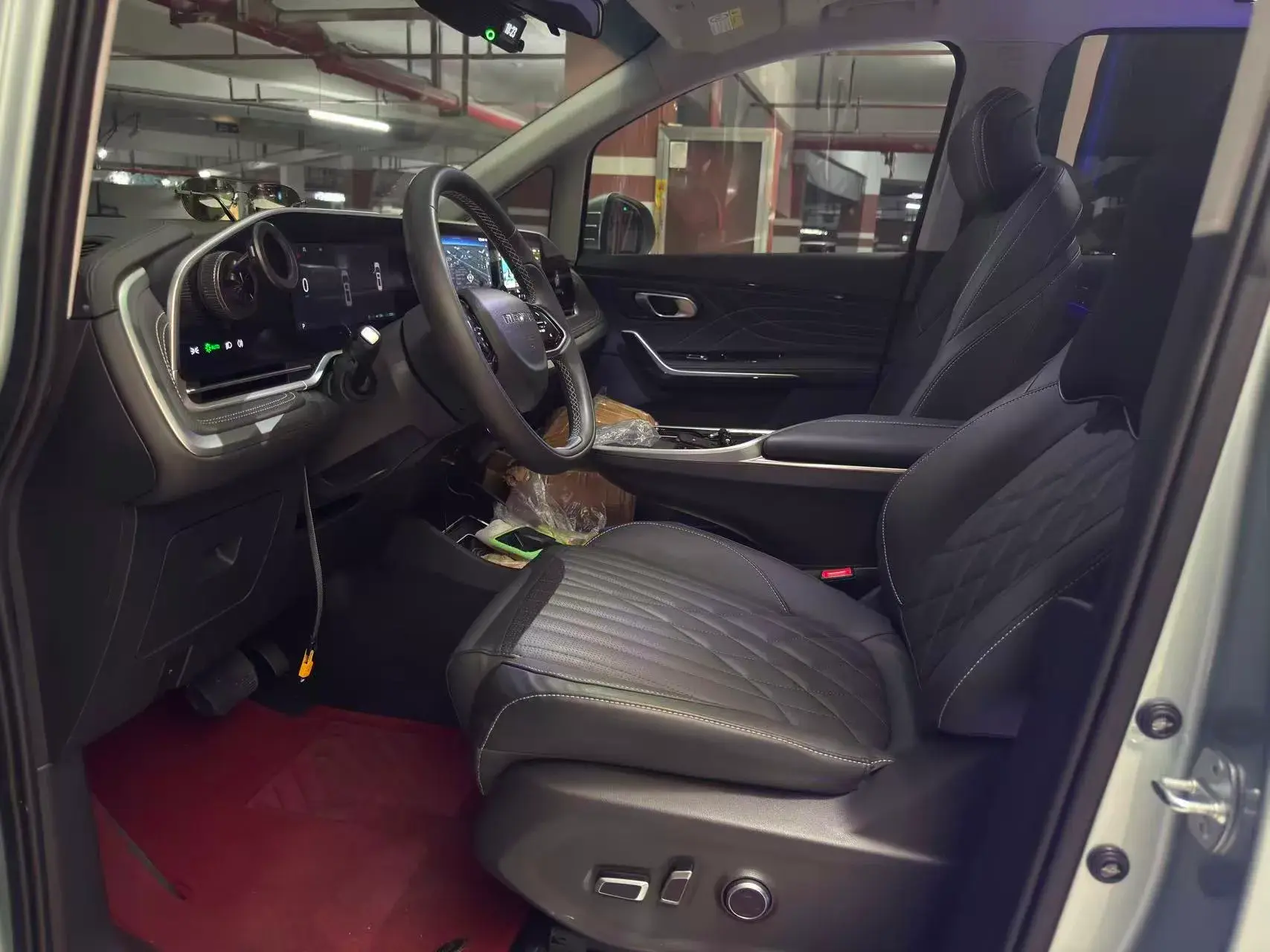 2025 MAXUS DAJIA thumbnail 3