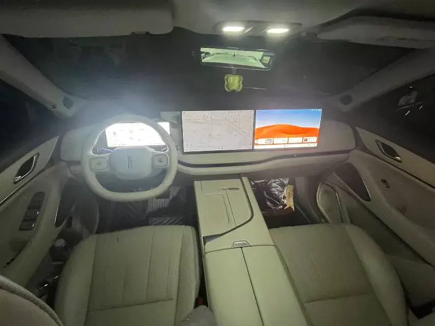 2025 WEY BLUEMOUNTAIN thumbnail 4