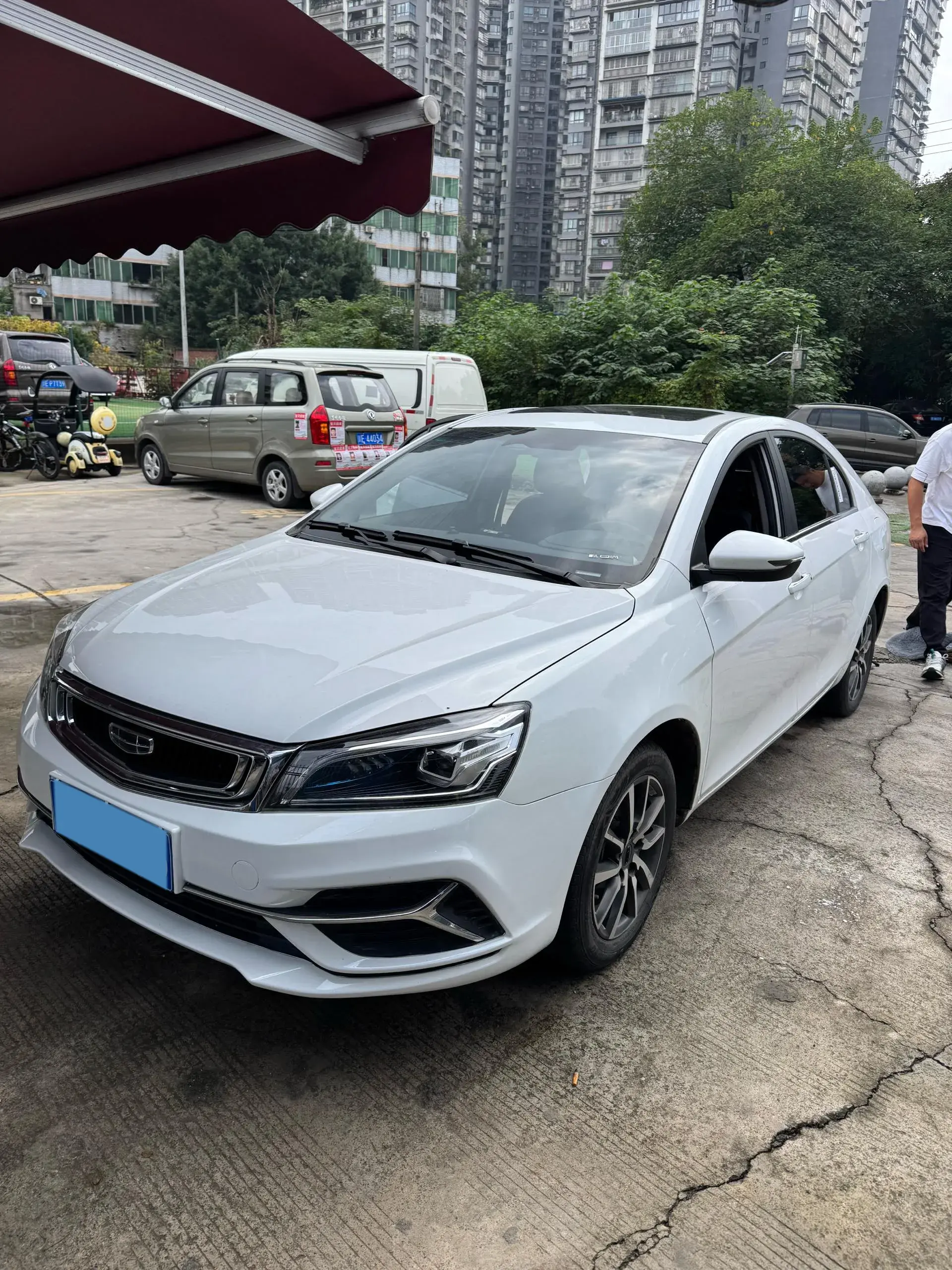 2019 GEELY EMGRAND view 1