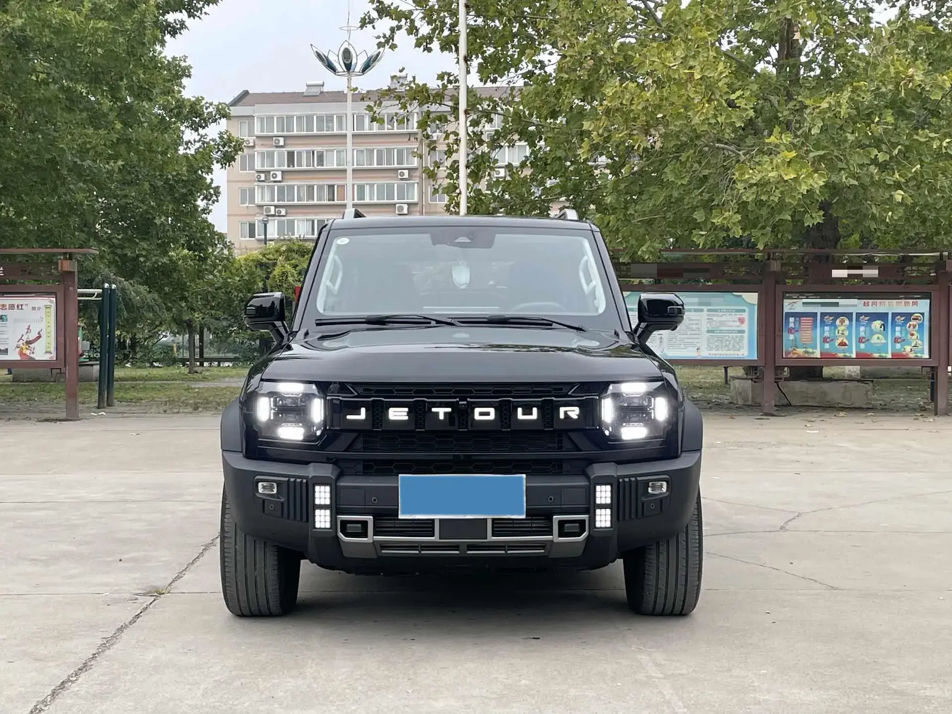 2023 JETOUR TRAVELLER thumbnail 2