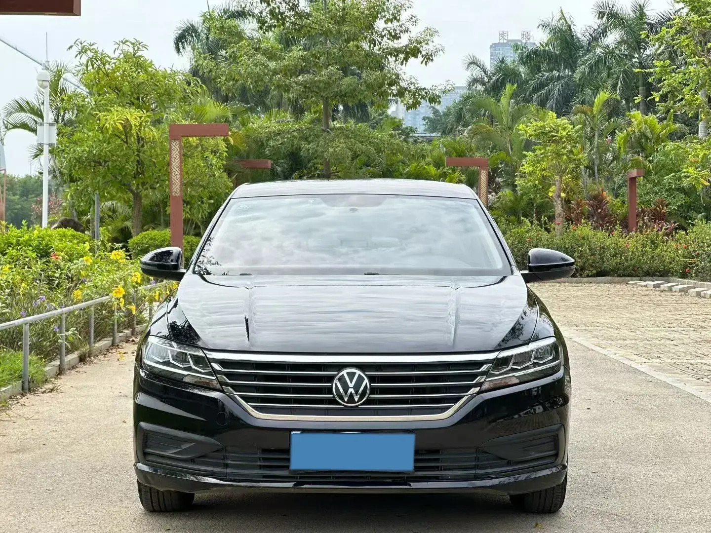 2021 VOLKSWAGEN LAVIDA thumbnail 2