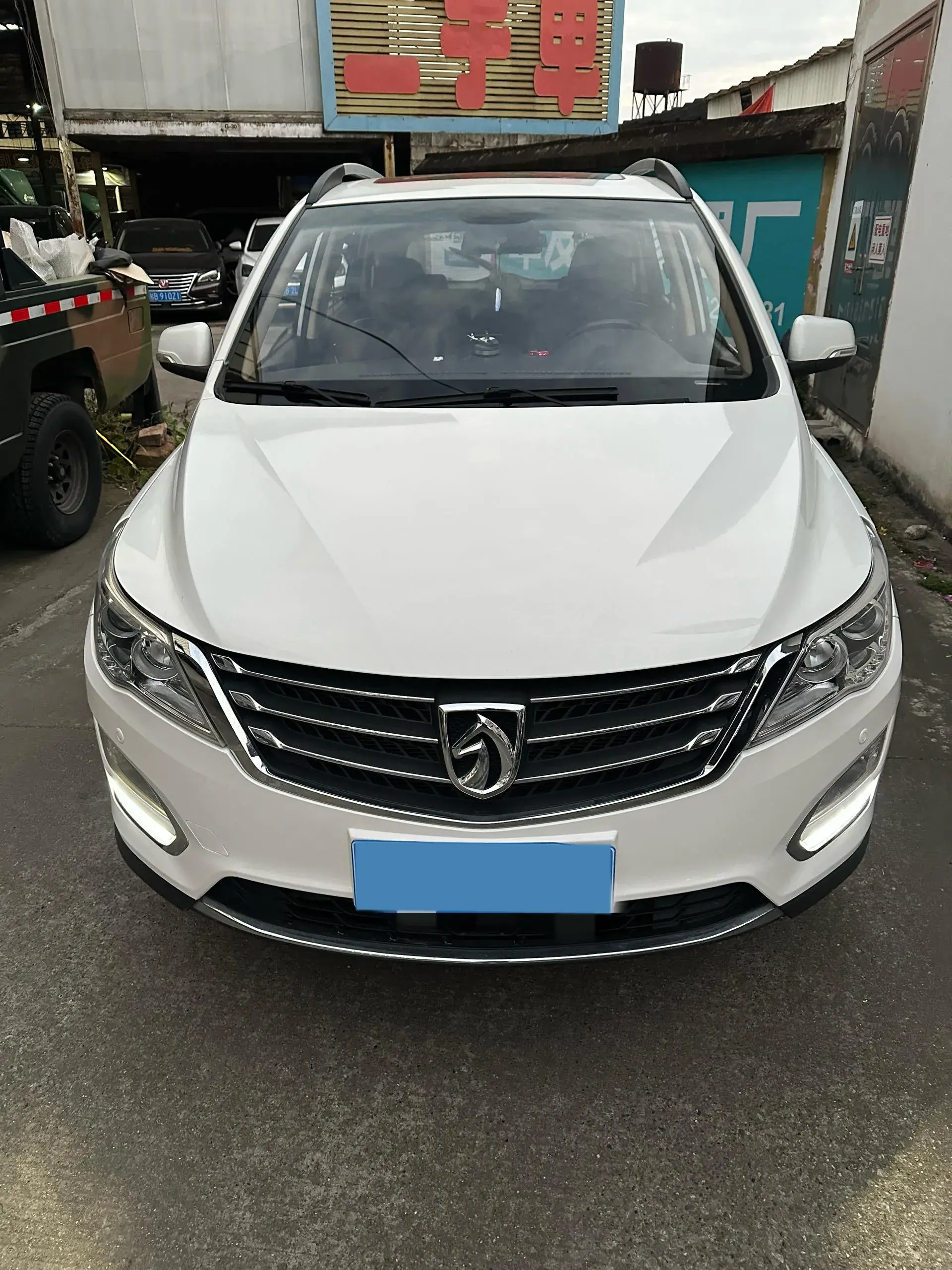 2016 BAOJUN 560 thumbnail 2