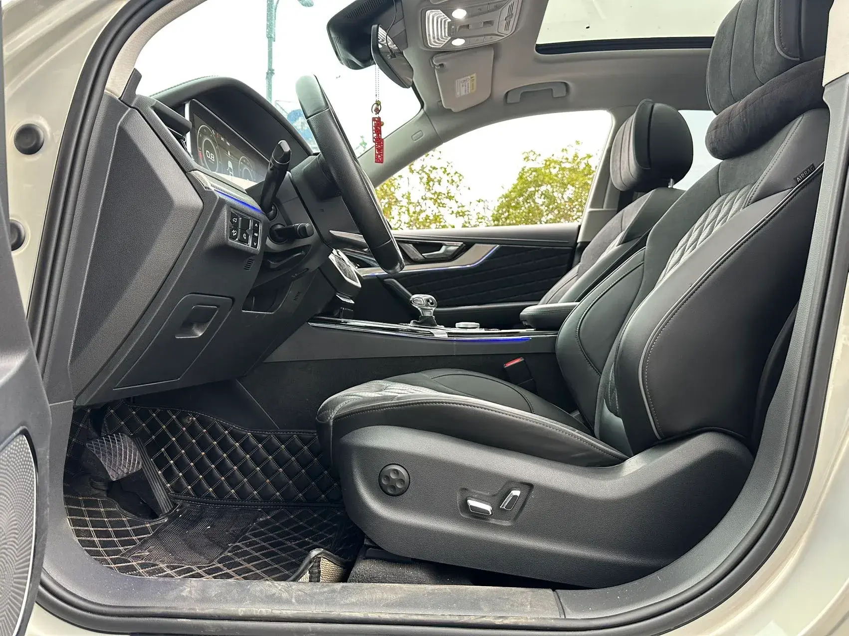 2019 HONGQI HS5 thumbnail 4