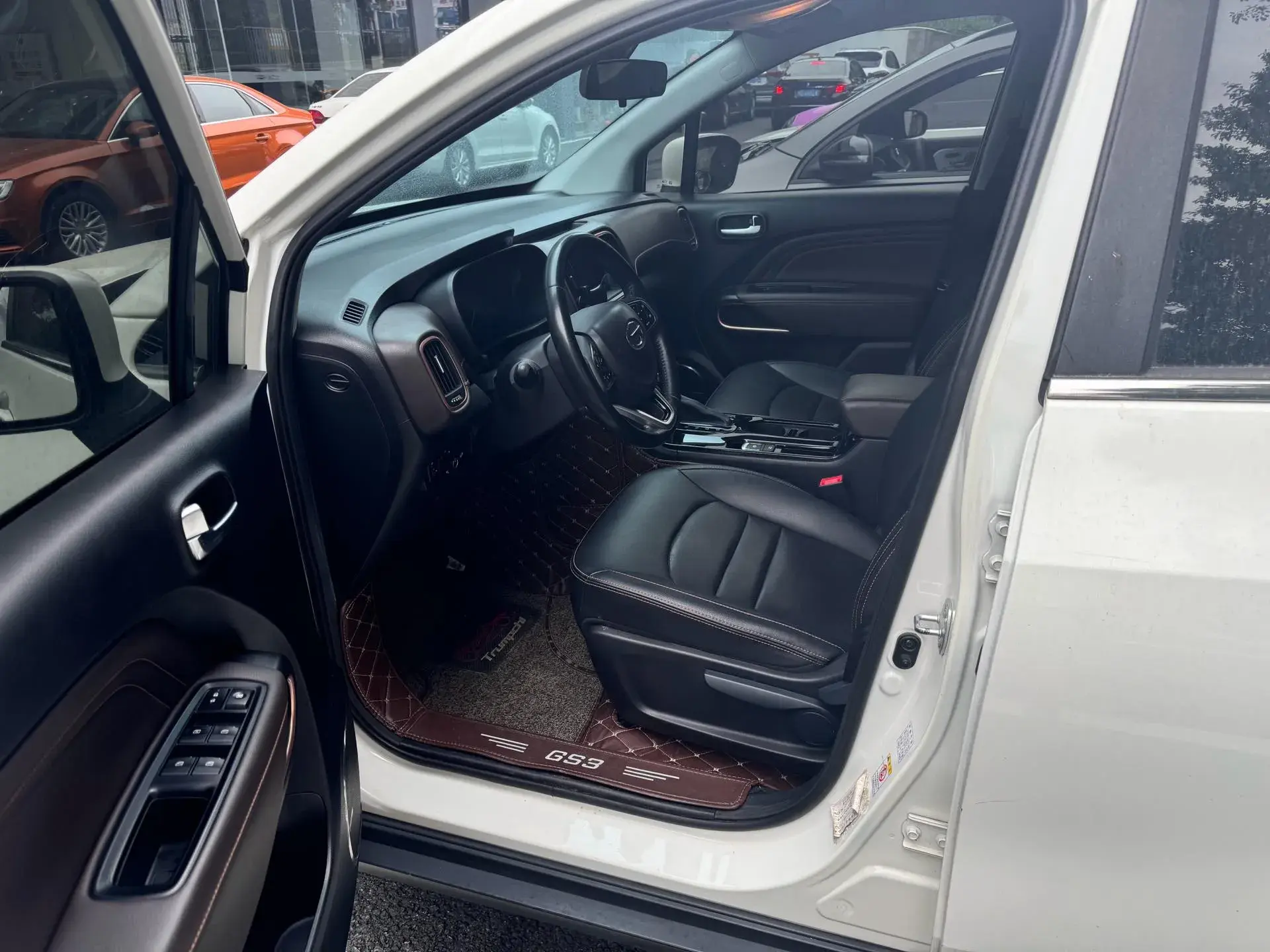 2019 GAC TRUMPCHI thumbnail 4