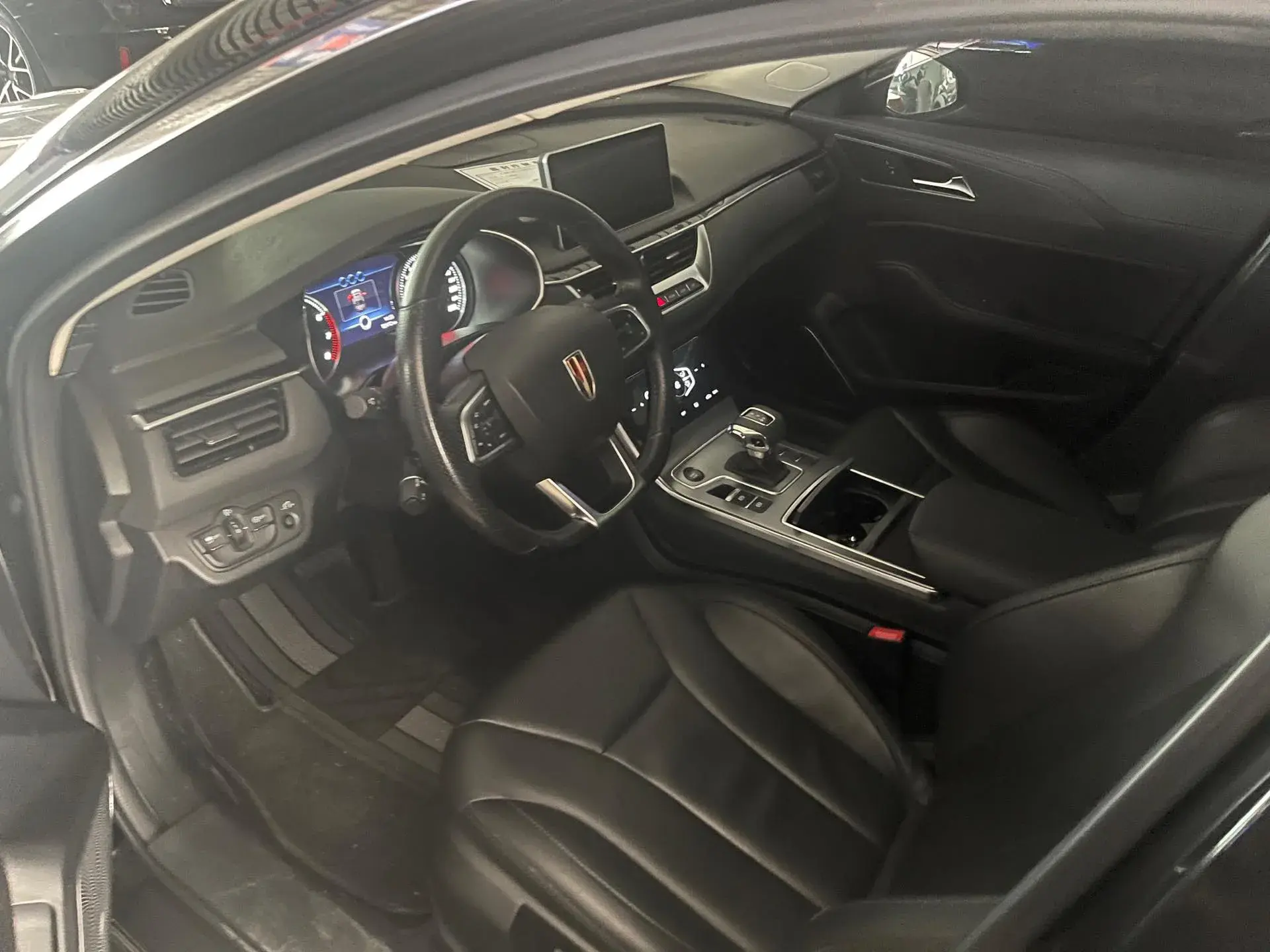 2020 HONGQI H5 thumbnail 3