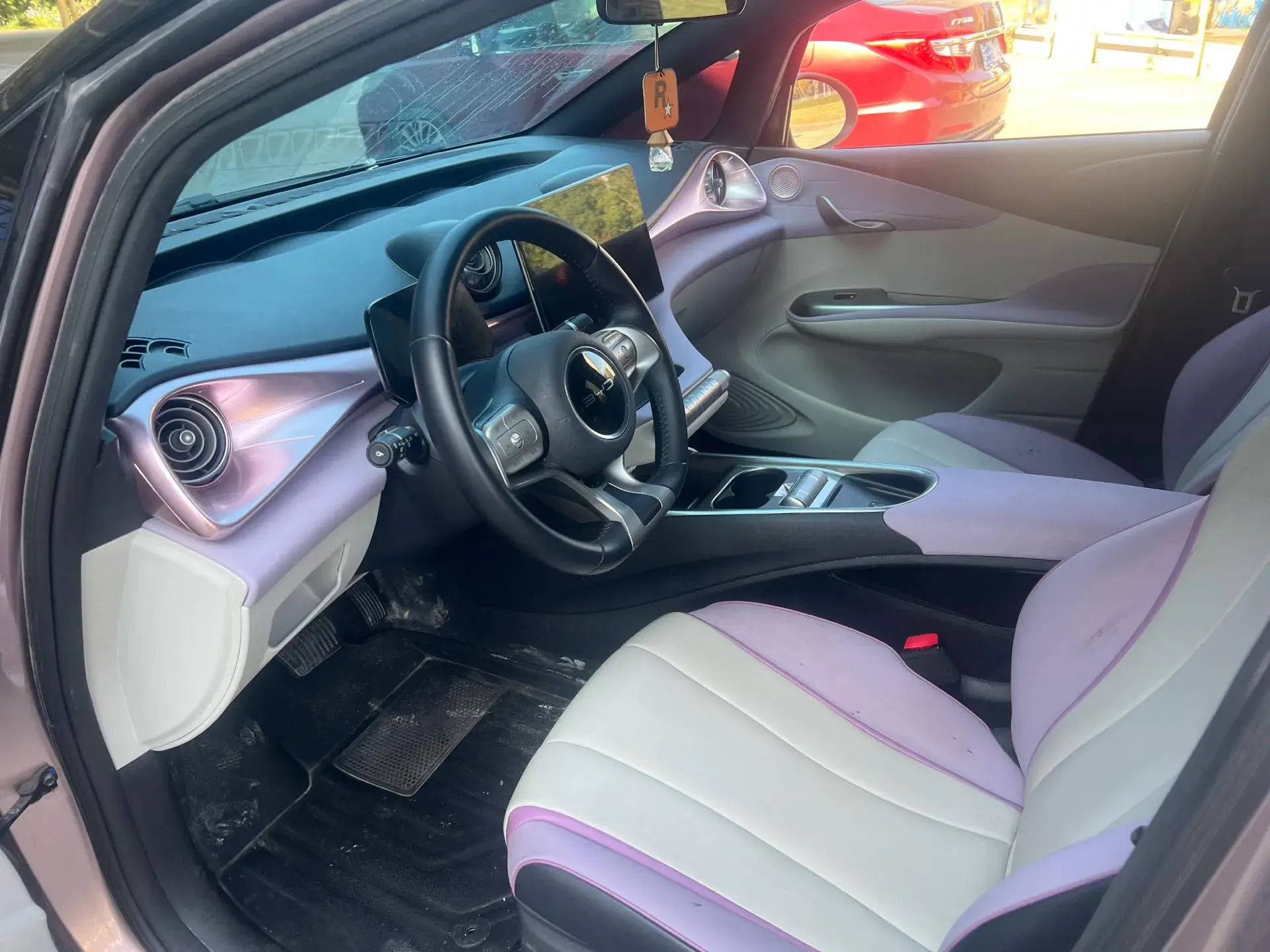 2021 BYD DOLPHIN thumbnail 4