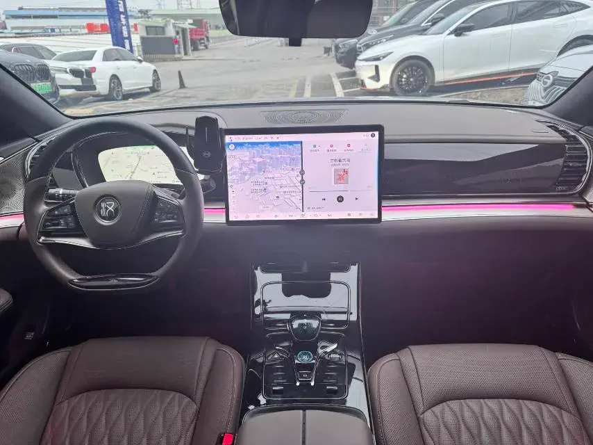 2024 BYD HAN thumbnail 4