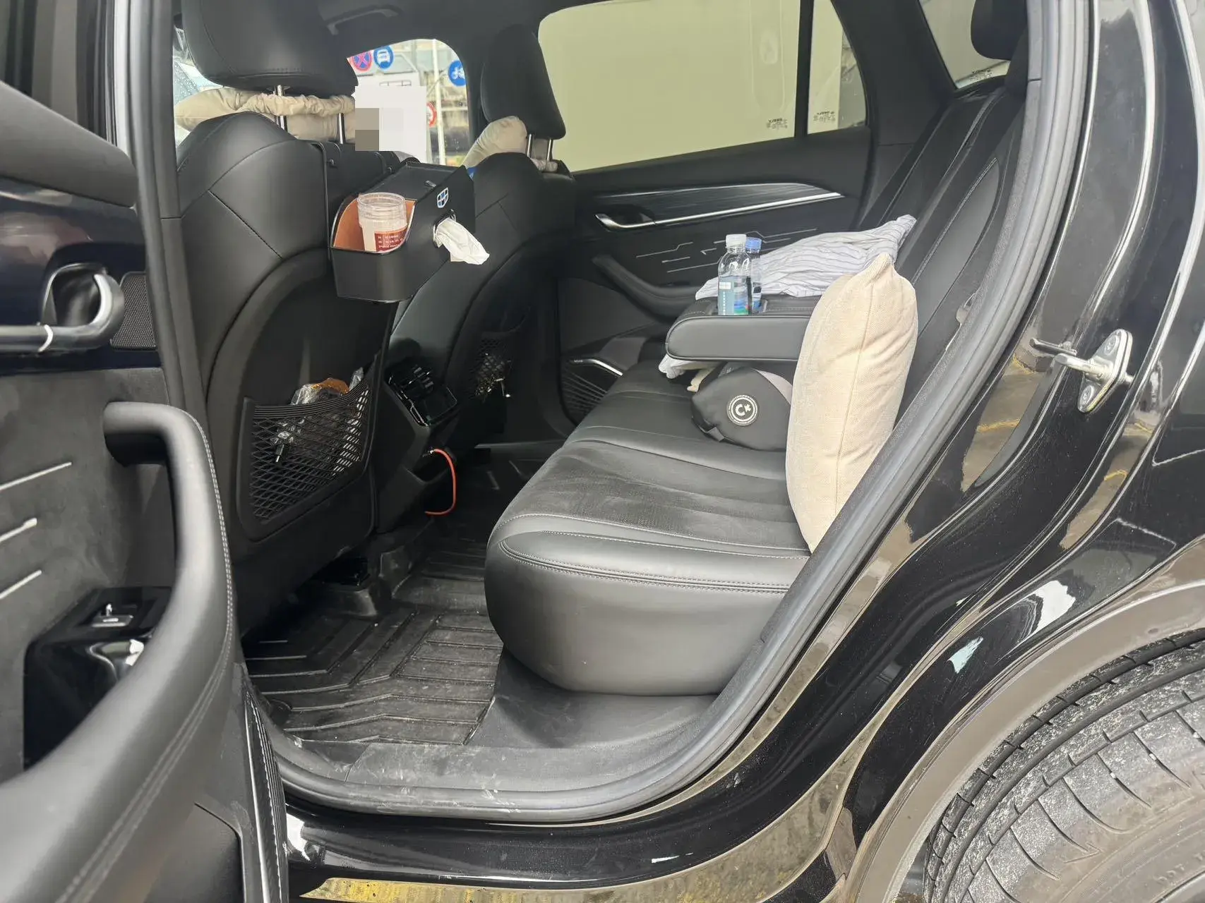 2024 GEELY MONJARO thumbnail 4