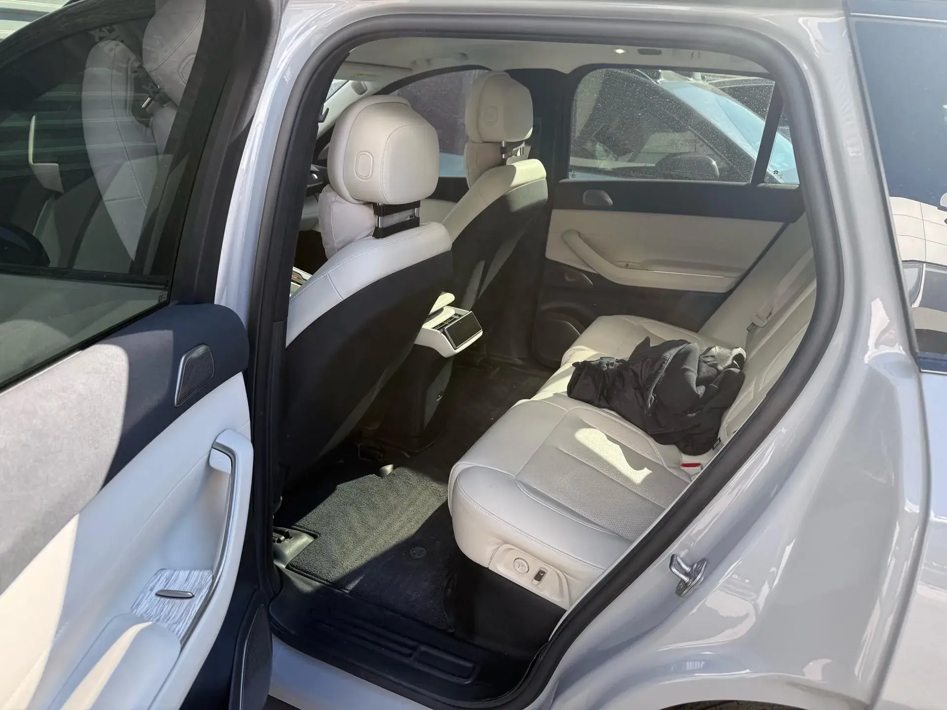 2022 NIO ES7 thumbnail 3